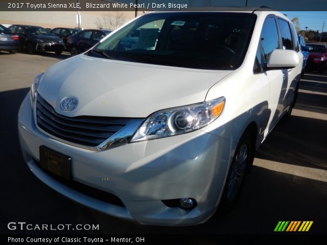 2017 Toyota Sienna XLE in Blizzard White Pearl