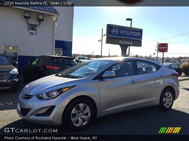2016 Hyundai Elantra SE in Silver
