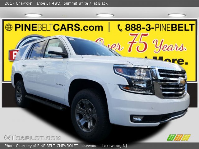 2017 Chevrolet Tahoe LT 4WD in Summit White