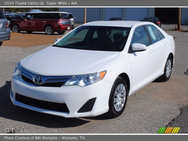 2014 Toyota Camry LE in Super White