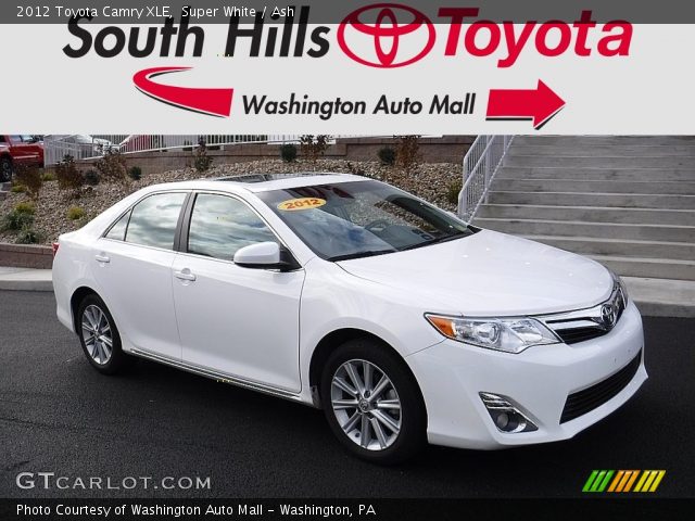 2012 Toyota Camry XLE in Super White
