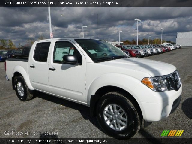 2017 Nissan Frontier SV Crew Cab 4x4 in Glacier White