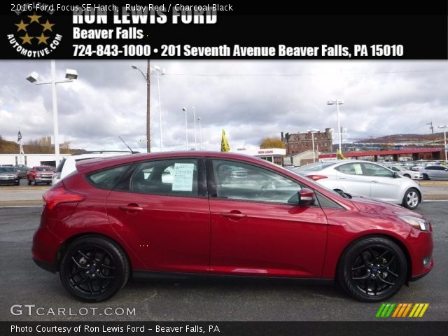 2016 Ford Focus SE Hatch in Ruby Red