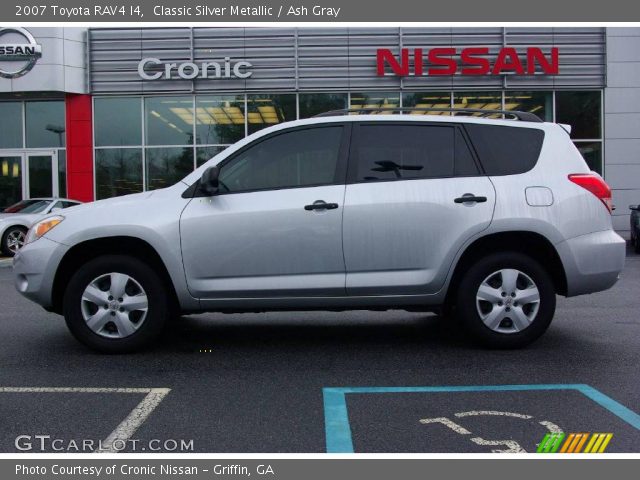 2007 Toyota RAV4 I4 in Classic Silver Metallic