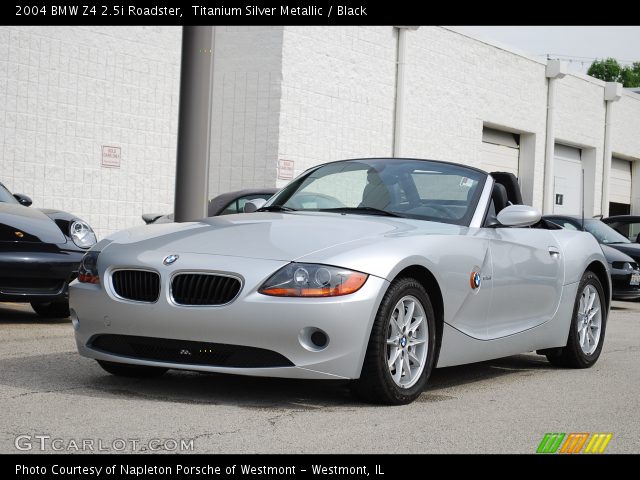2004 BMW Z4 2.5i Roadster in Titanium Silver Metallic