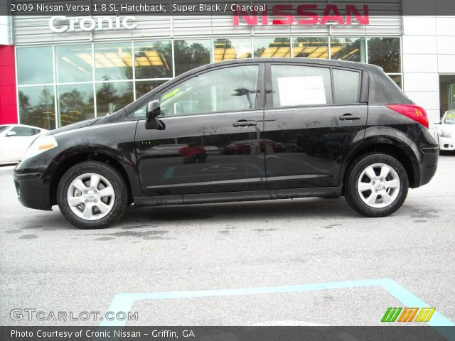 2009 Nissan Versa 1.8 SL Hatchback in Super Black