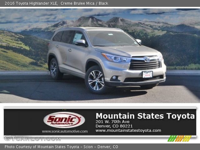 2016 Toyota Highlander XLE in Creme Brulee Mica