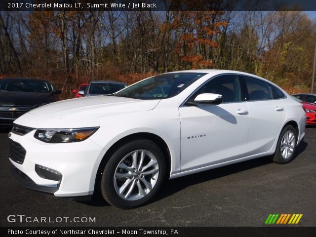 2017 Chevrolet Malibu LT in Summit White