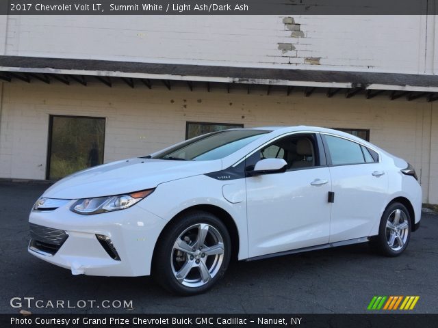 2017 Chevrolet Volt LT in Summit White