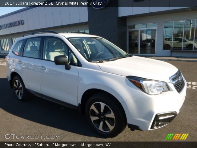 2017 Subaru Forester 2.5i in Crystal White Pearl
