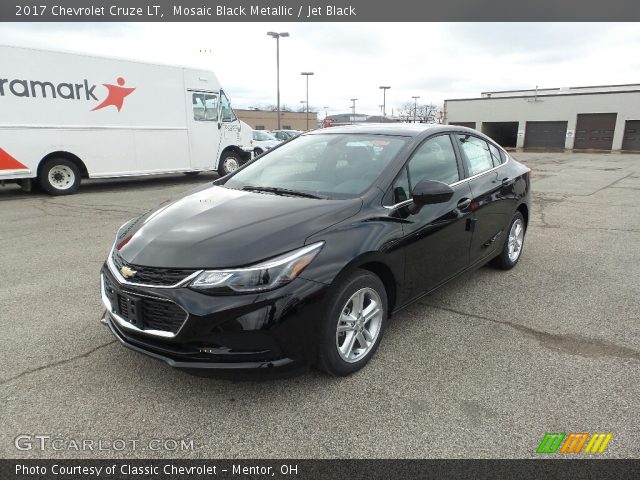 2017 Chevrolet Cruze LT in Mosaic Black Metallic