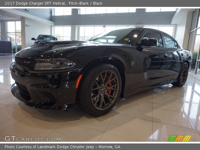 2017 Dodge Charger SRT Hellcat in Pitch-Black