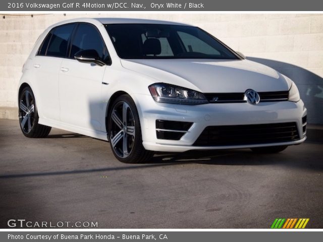 2016 Volkswagen Golf R 4Motion w/DCC. Nav. in Oryx White