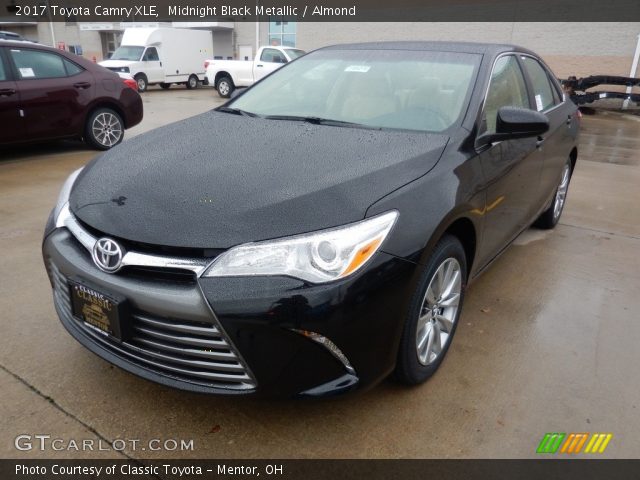 2017 Toyota Camry XLE in Midnight Black Metallic