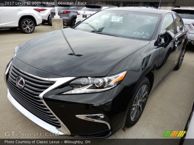 2017 Lexus ES 300h Hybrid in Obsidian