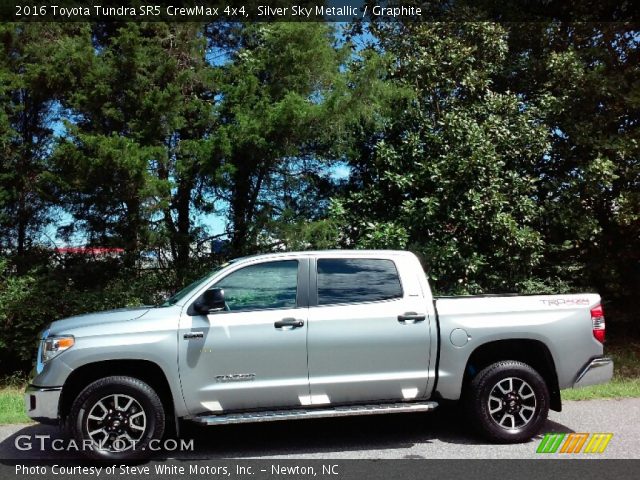 2016 Toyota Tundra SR5 CrewMax 4x4 in Silver Sky Metallic