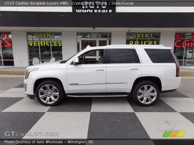 2016 Cadillac Escalade Luxury 4WD in Crystal White Tricoat