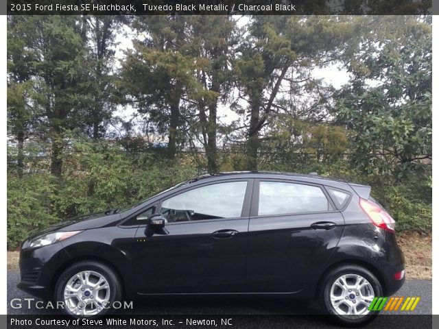 2015 Ford Fiesta SE Hatchback in Tuxedo Black Metallic