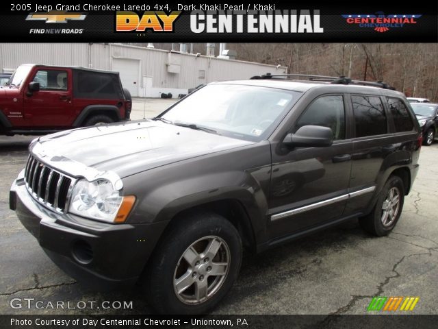 2005 Jeep Grand Cherokee Laredo 4x4 in Dark Khaki Pearl