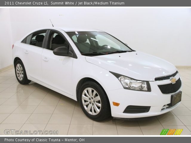2011 Chevrolet Cruze LS in Summit White