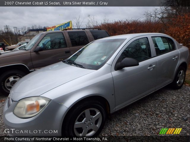 2007 Chevrolet Cobalt LS Sedan in Ultra Silver Metallic