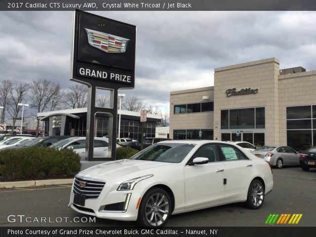 2017 Cadillac CTS Luxury AWD in Crystal White Tricoat