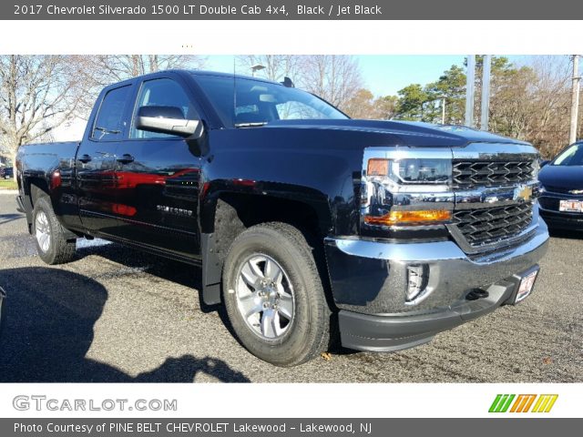 2017 Chevrolet Silverado 1500 LT Double Cab 4x4 in Black