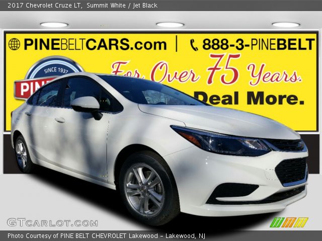 2017 Chevrolet Cruze LT in Summit White