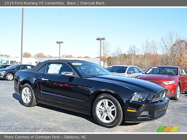 2014 Ford Mustang V6 Convertible in Black