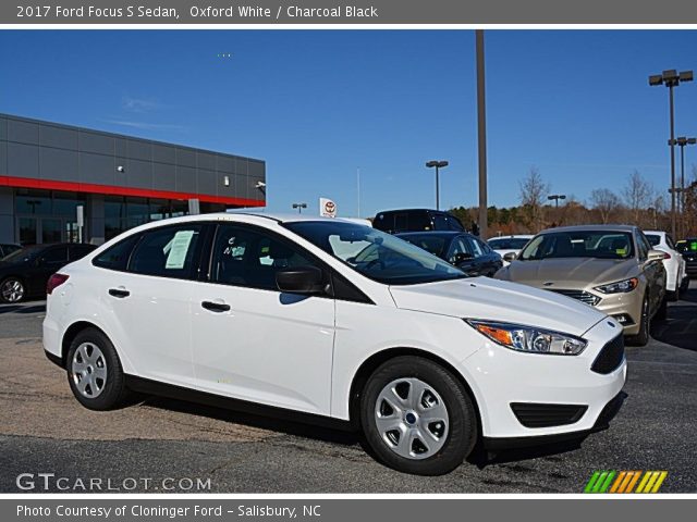 2017 Ford Focus S Sedan in Oxford White