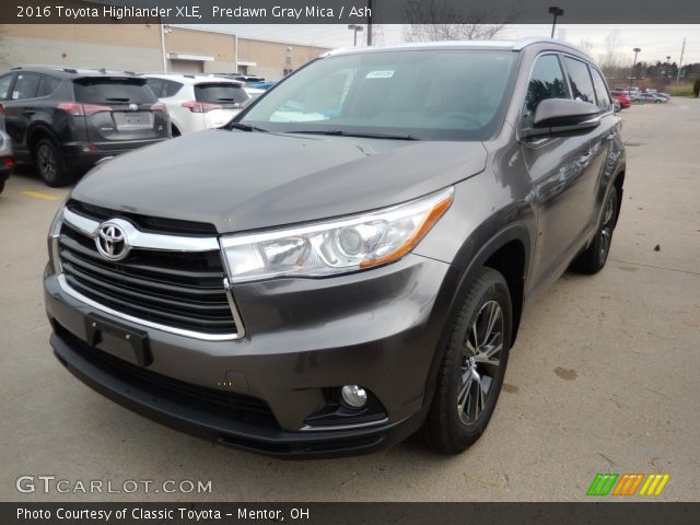 2016 Toyota Highlander XLE in Predawn Gray Mica