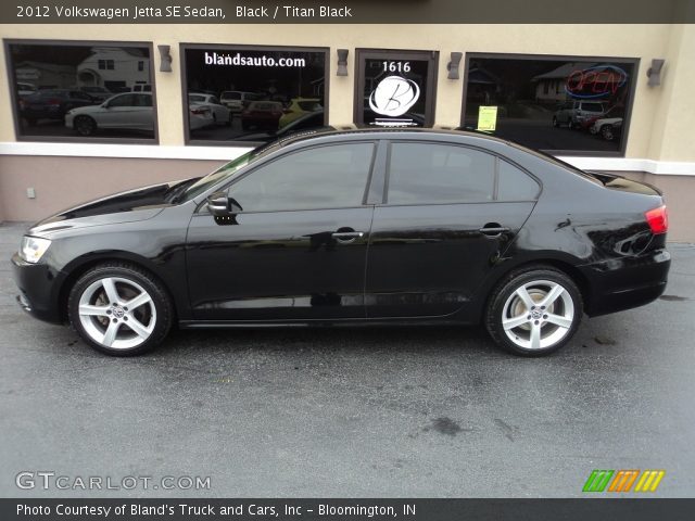 2012 Volkswagen Jetta SE Sedan in Black