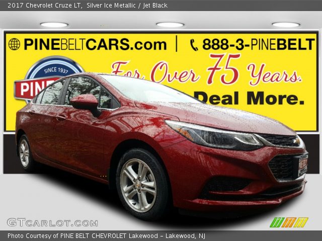 2017 Chevrolet Cruze LT in Silver Ice Metallic
