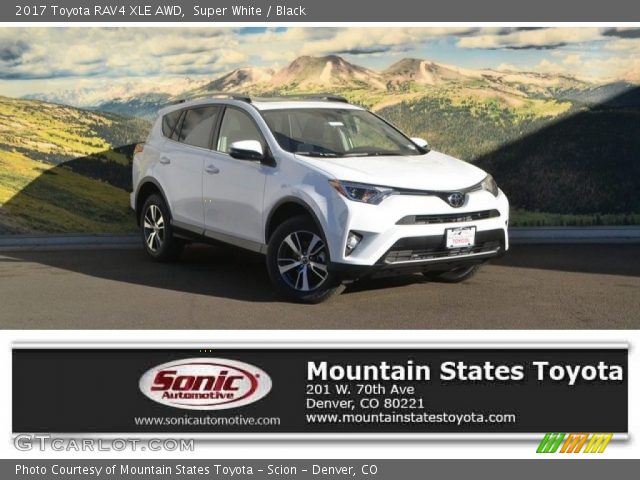 2017 Toyota RAV4 XLE AWD in Super White