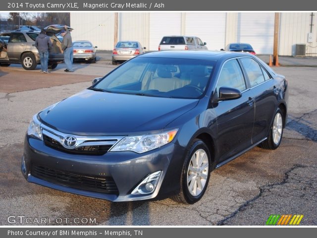 2014 Toyota Camry XLE in Magnetic Gray Metallic