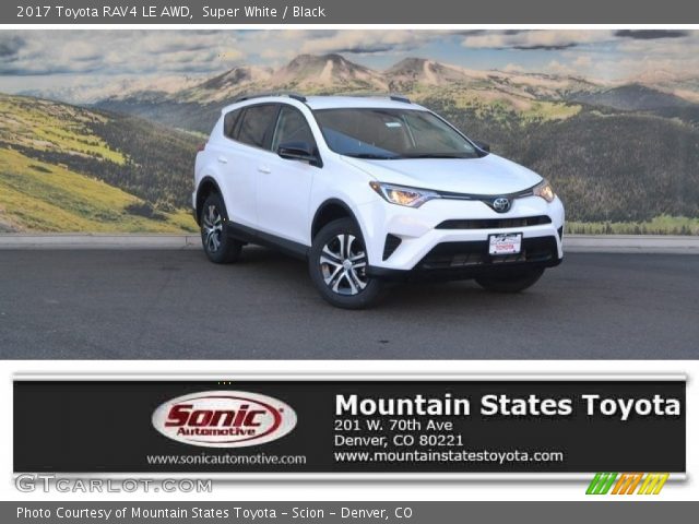 2017 Toyota RAV4 LE AWD in Super White