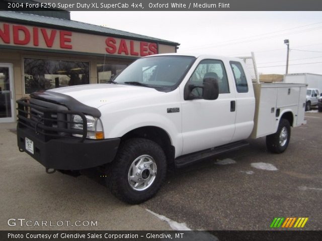 2004 Ford F250 Super Duty XL SuperCab 4x4 in Oxford White