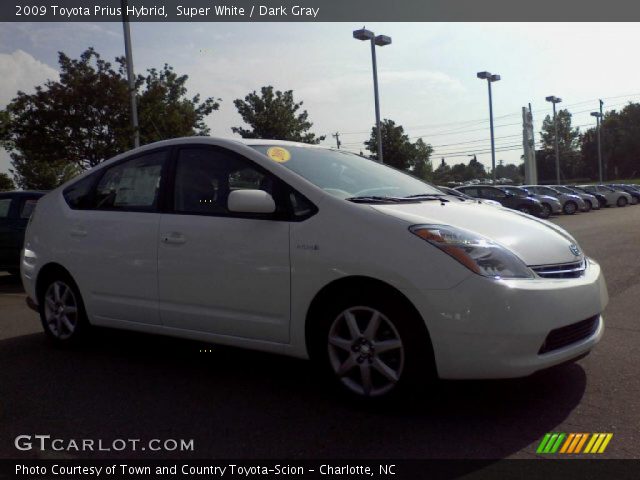 2009 Toyota Prius Hybrid in Super White