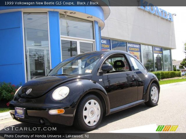 1999 Volkswagen New Beetle GLS Coupe in Black