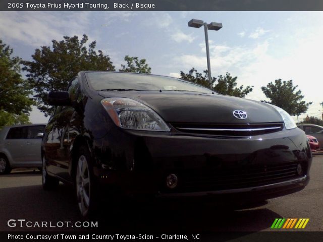 2009 Toyota Prius Hybrid Touring in Black