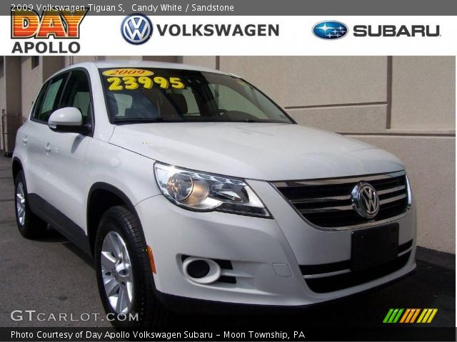 2009 Volkswagen Tiguan S in Candy White