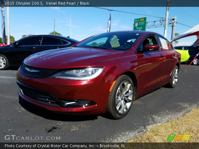 2015 Chrysler 200 S in Velvet Red Pearl