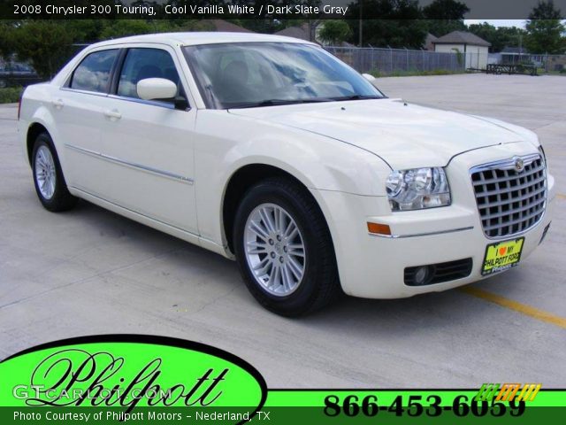 2008 Chrysler 300 Touring in Cool Vanilla White