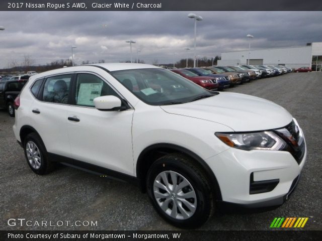 2017 Nissan Rogue S AWD in Glacier White