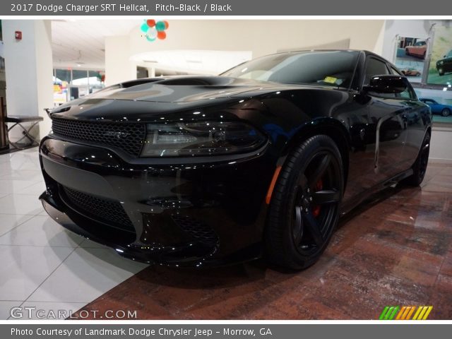 2017 Dodge Charger SRT Hellcat in Pitch-Black