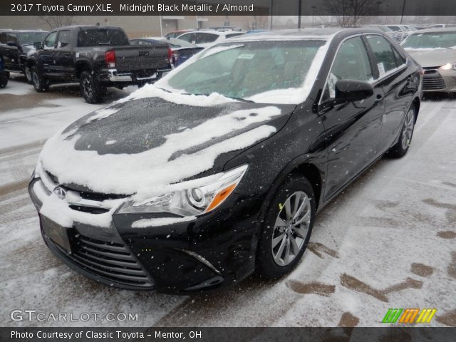 2017 Toyota Camry XLE in Midnight Black Metallic