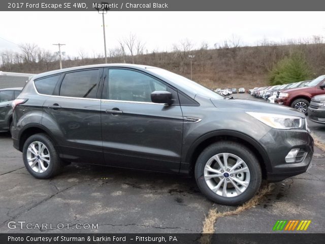 2017 Ford Escape SE 4WD in Magnetic