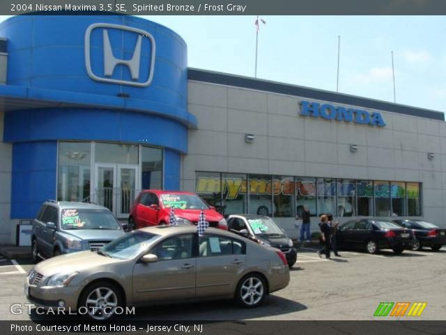 2004 Nissan Maxima 3.5 SE in Spirited Bronze