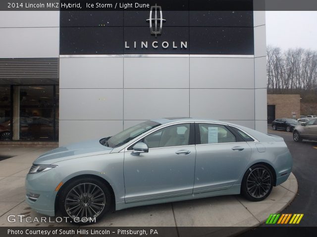 2014 Lincoln MKZ Hybrid in Ice Storm