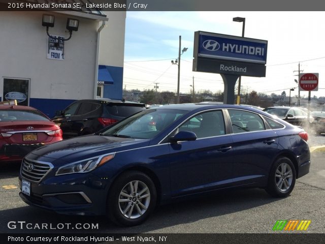 2016 Hyundai Sonata SE in Lakeside Blue